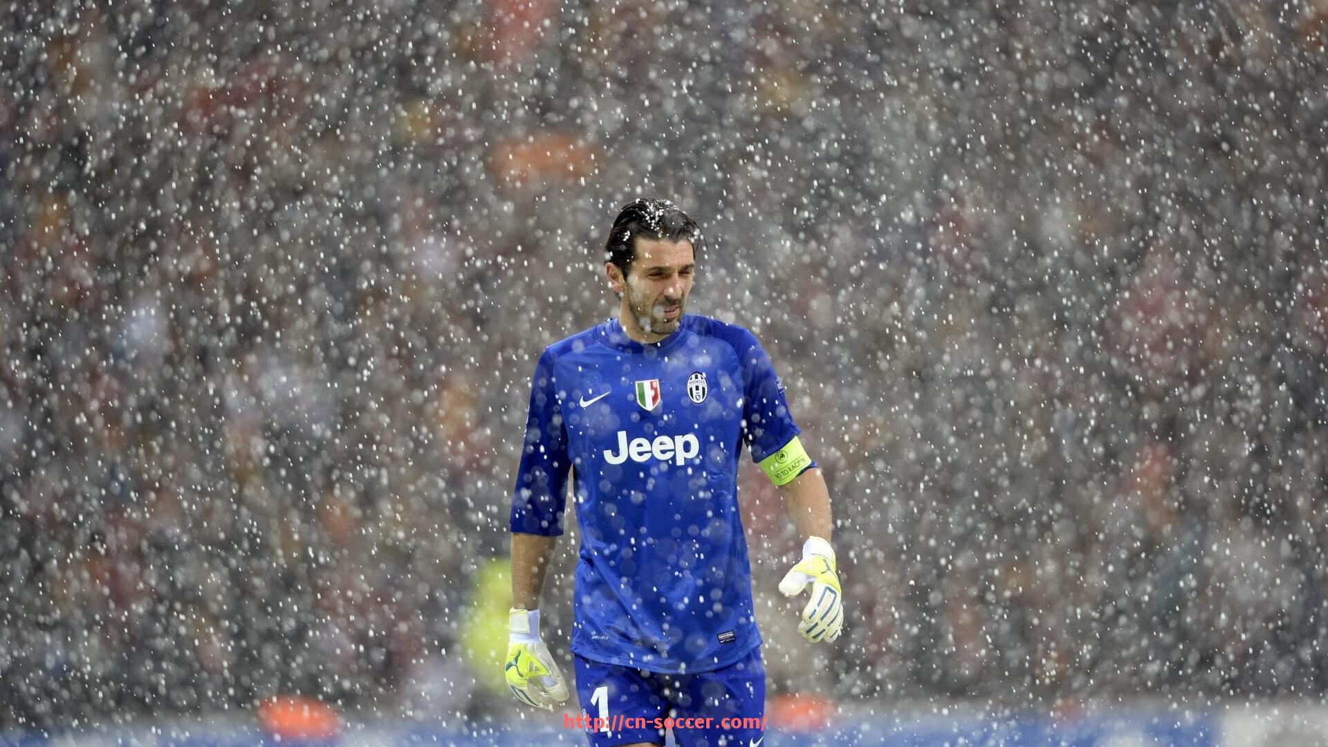 足球直播-中超联赛超越视频：精彩超越瞬间与赛事集锦回顾